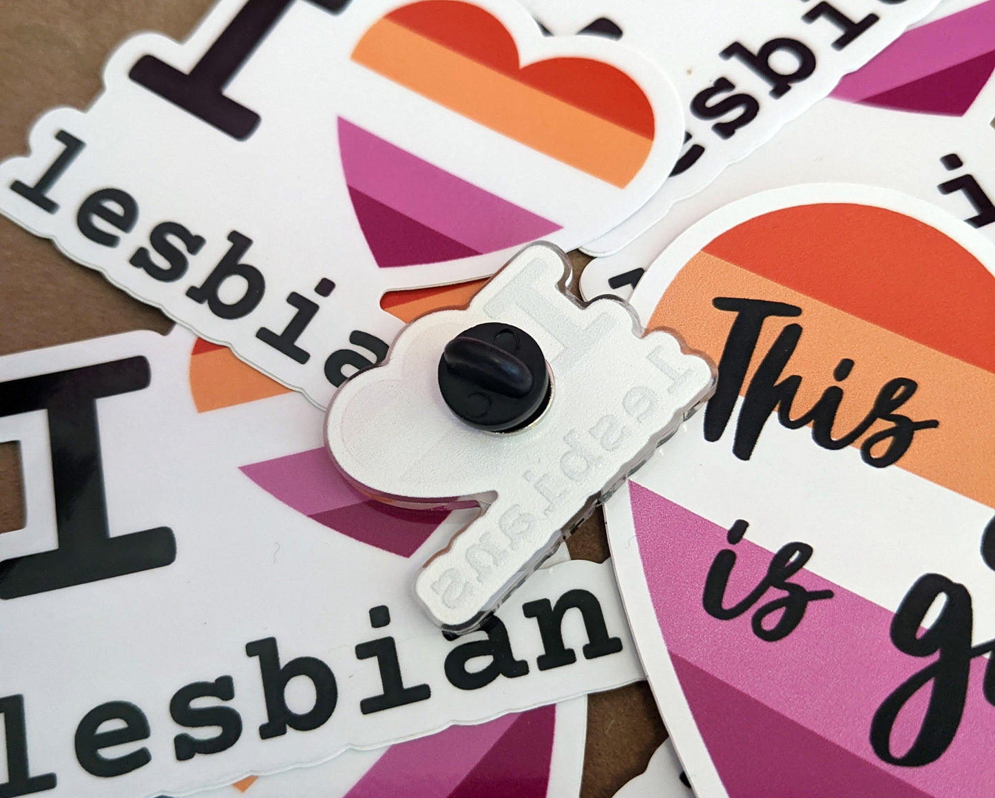 I Heart Lesbians - Acrylic pin